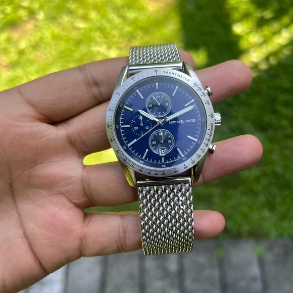 Michael Kors Men's Accelerator  Silver Stainless-Steel Watch mesh bracelet - Picture 4 of 10